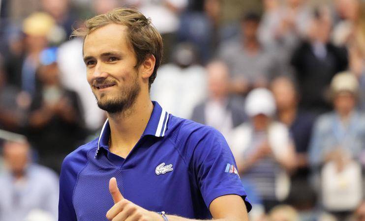 法网险胜澳网，梅德韦杰夫状态火热的简单介绍