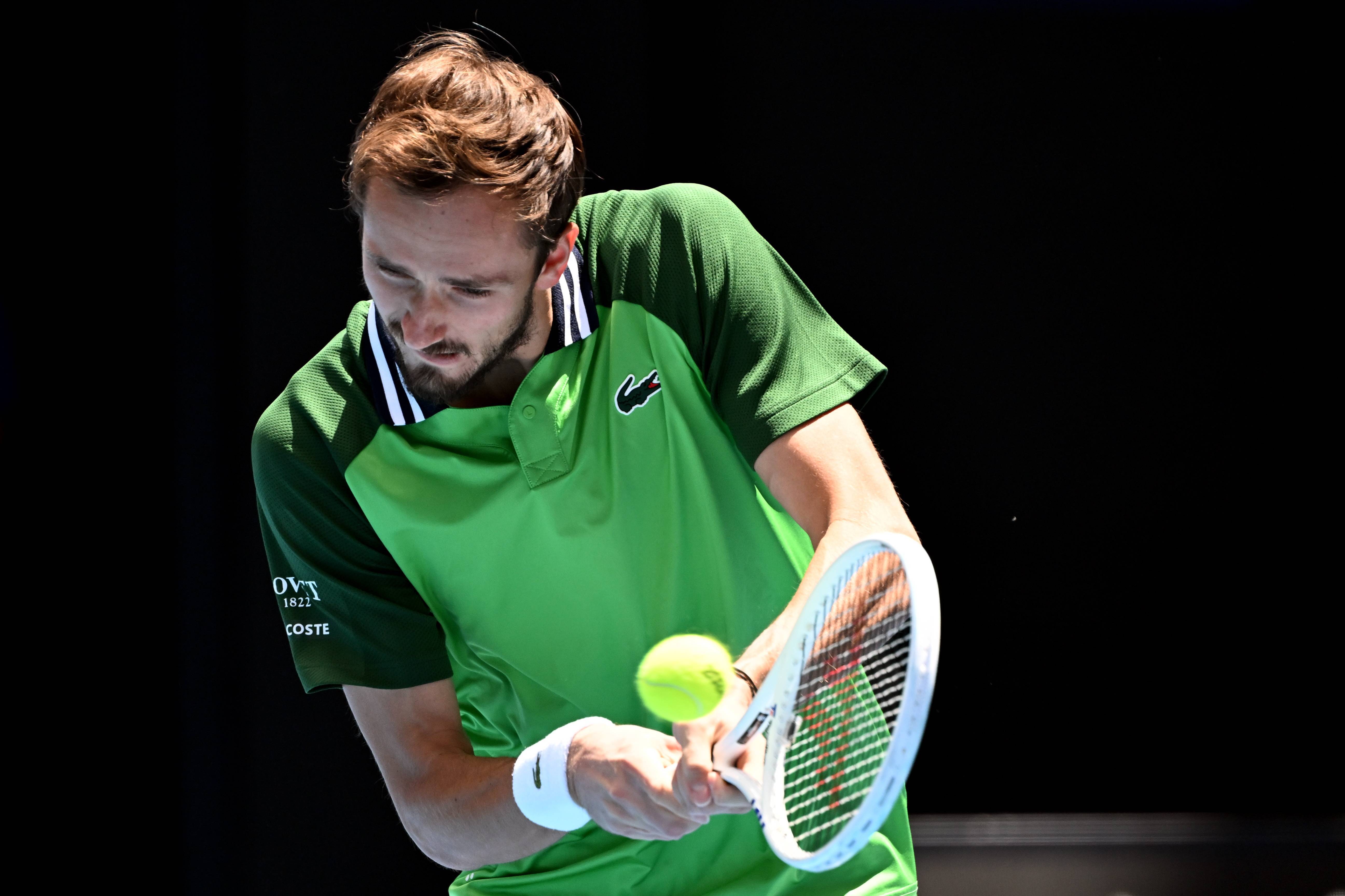 法网险胜澳网，梅德韦杰夫状态火热的简单介绍