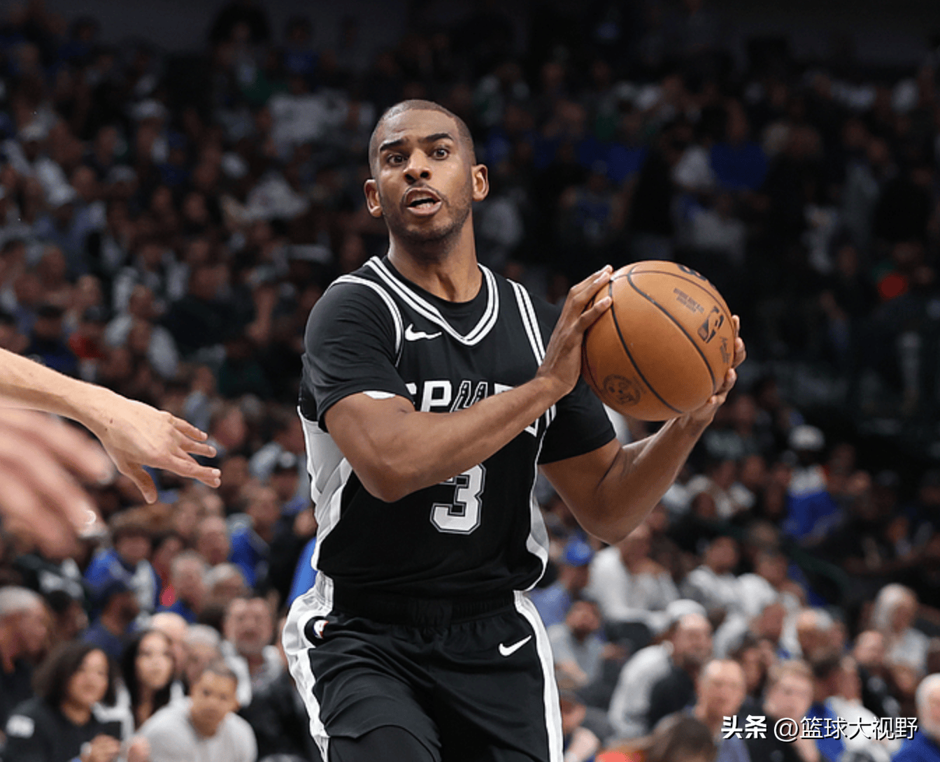 福建队绝杀马刺,克莱点燃赛场 福建队绝杀马刺,克莱点燃赛场