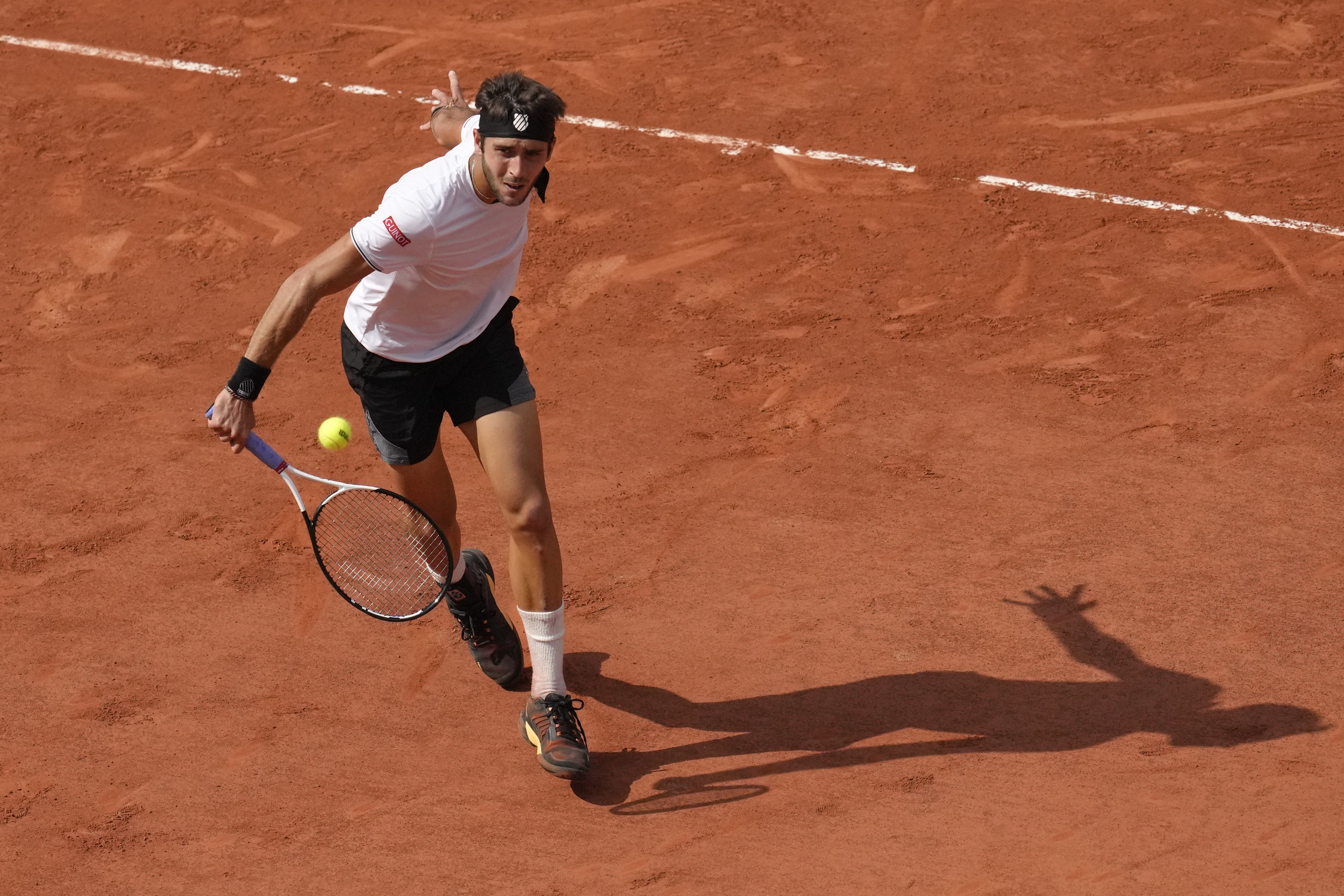 澳网横扫法网,兹维列夫点燃赛场 澳网横扫法网,兹维列夫点燃赛场