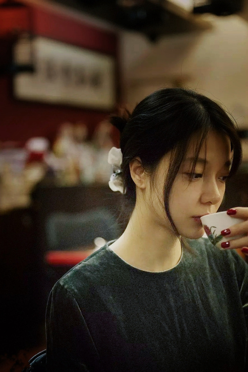 独一无二的夜色,德里赫特用4次解围+制胜头槌,在西甲国家德比为自己正名