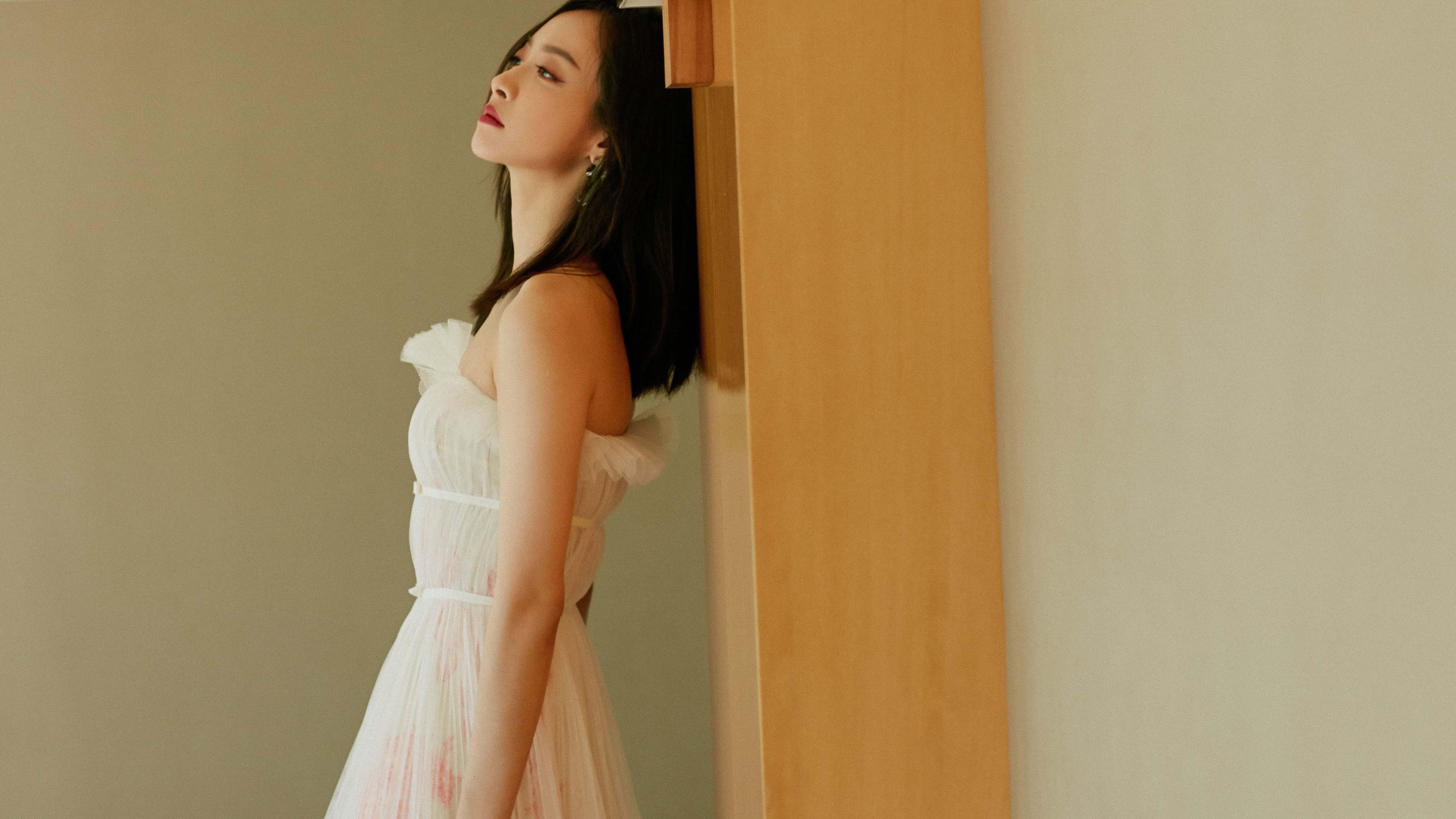 乌拉圭进站策略击溃雷恩,F1新赛季揭幕战启示录