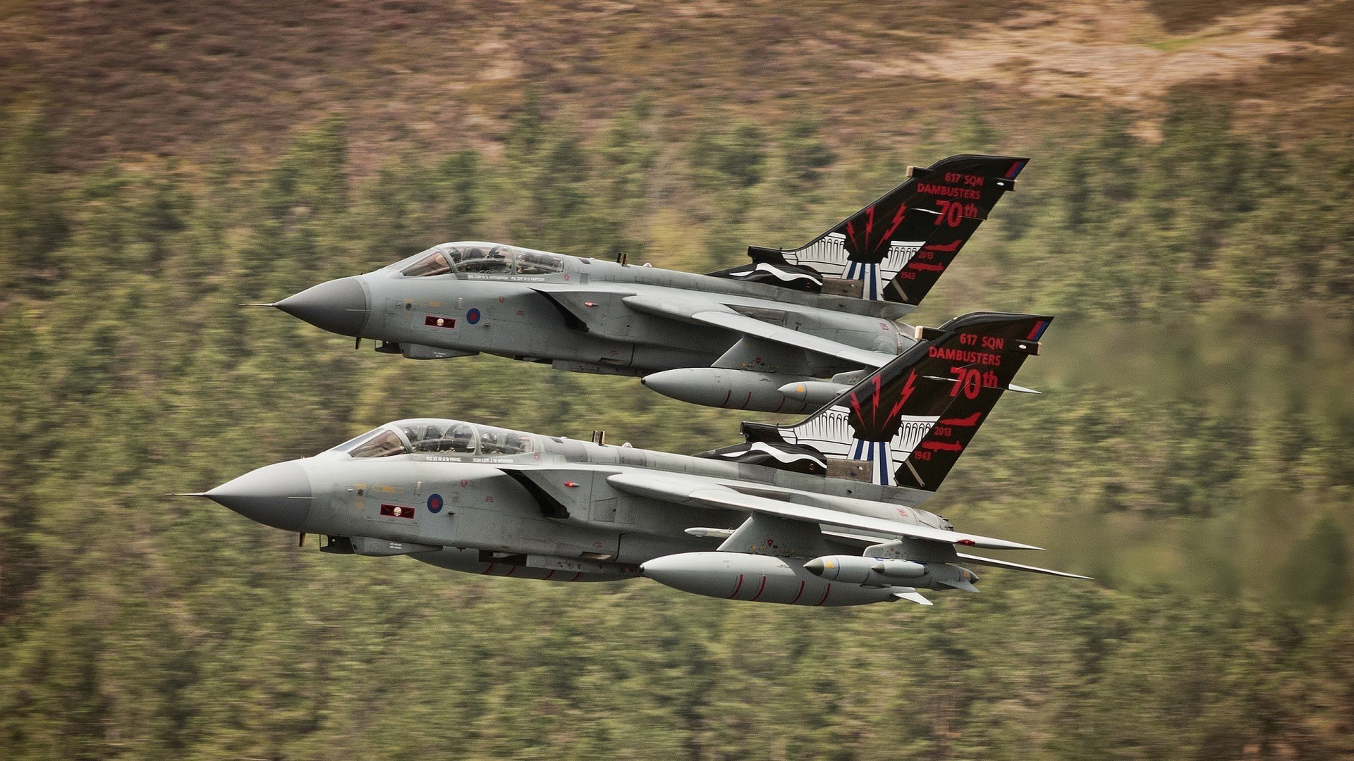 时光在阿诺埃塔球场，等待了95分钟